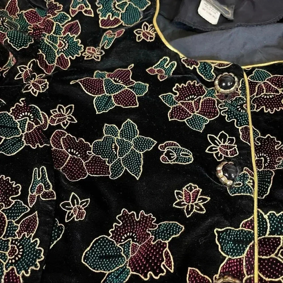 R&K Evening Velvet Floral Jacket Size Medium - Picture 4 of 8